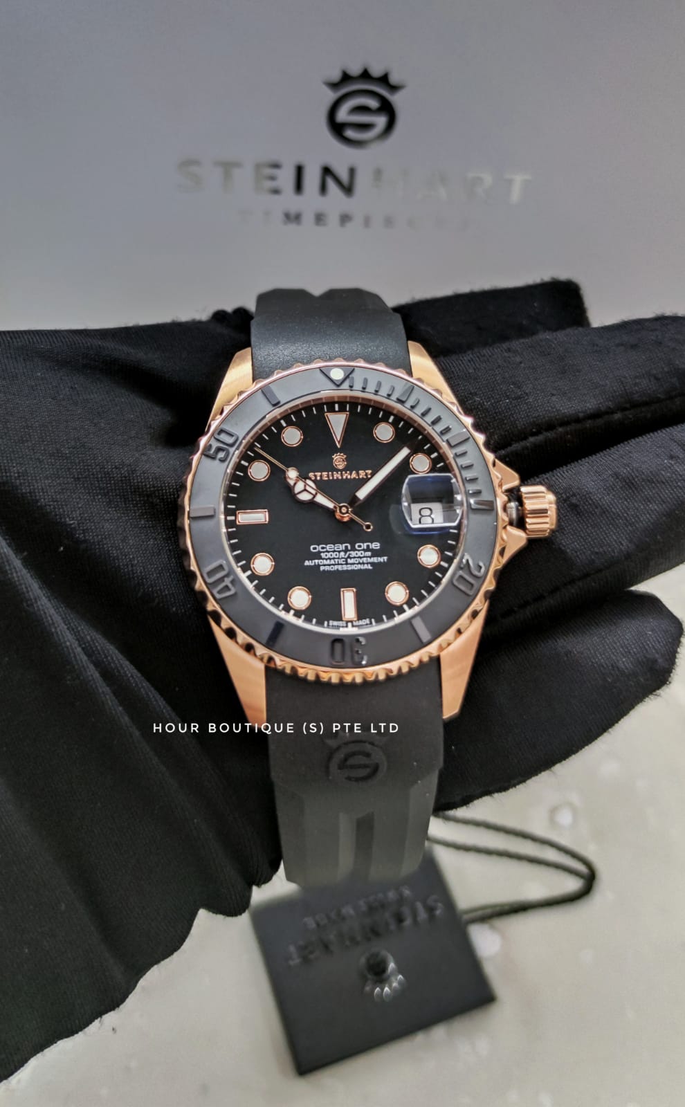 * SWISS MADE * Brand New Steinhart Ocean One 39 Rose Gold Ceramic Bezel Automatic Divers Watch